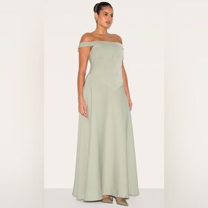 NWT PrettyLittleThing Plus Sage Green Structured Bardot V-Waist Maxi Dress Sz 16